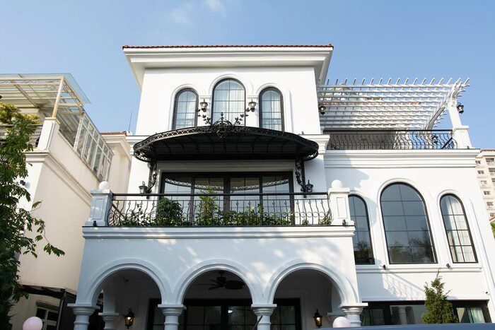 Mẫu Biệt Thự Cổ Điển 3 Tầng Đẹp Dẫn Đầu Xu Hướng 4 Biệt thự cổ điển 3 tầng đẹp