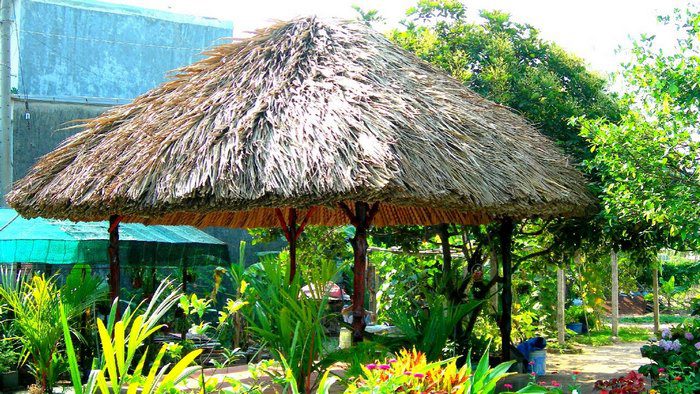 nhà mát sân vườn
